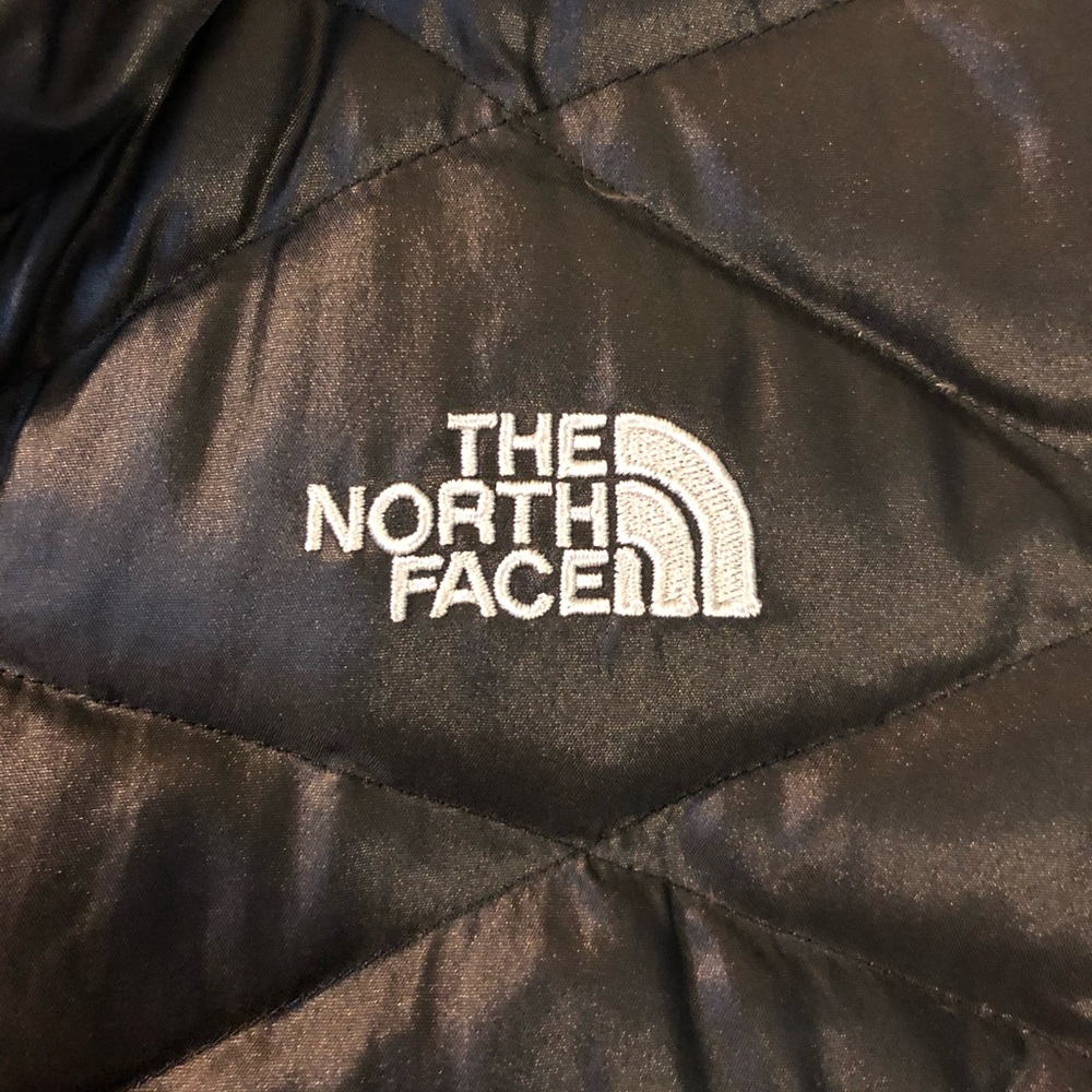 Northface Down Vest - Picture 4 of 4